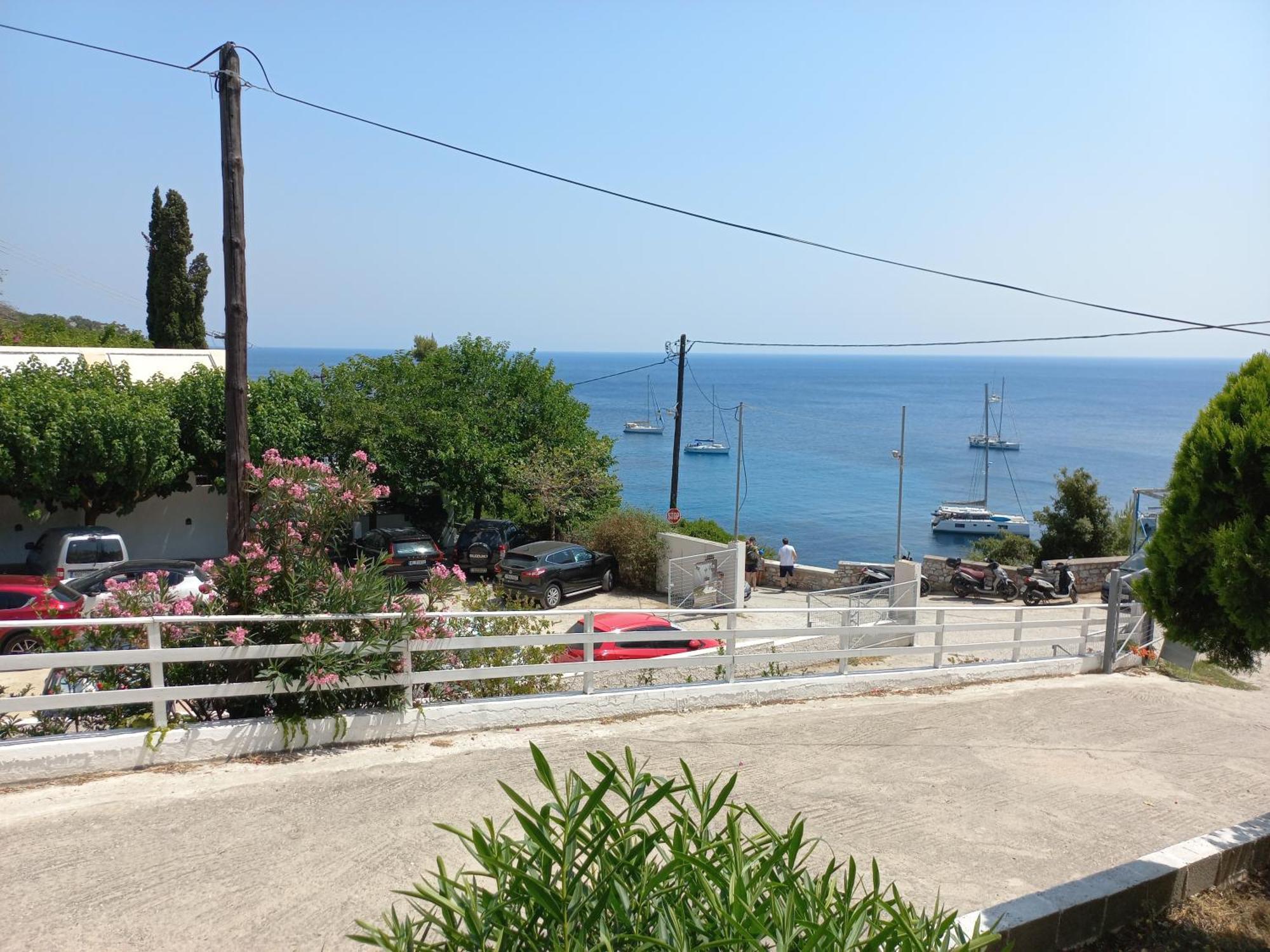 Stafylos Rooms Exterior photo
