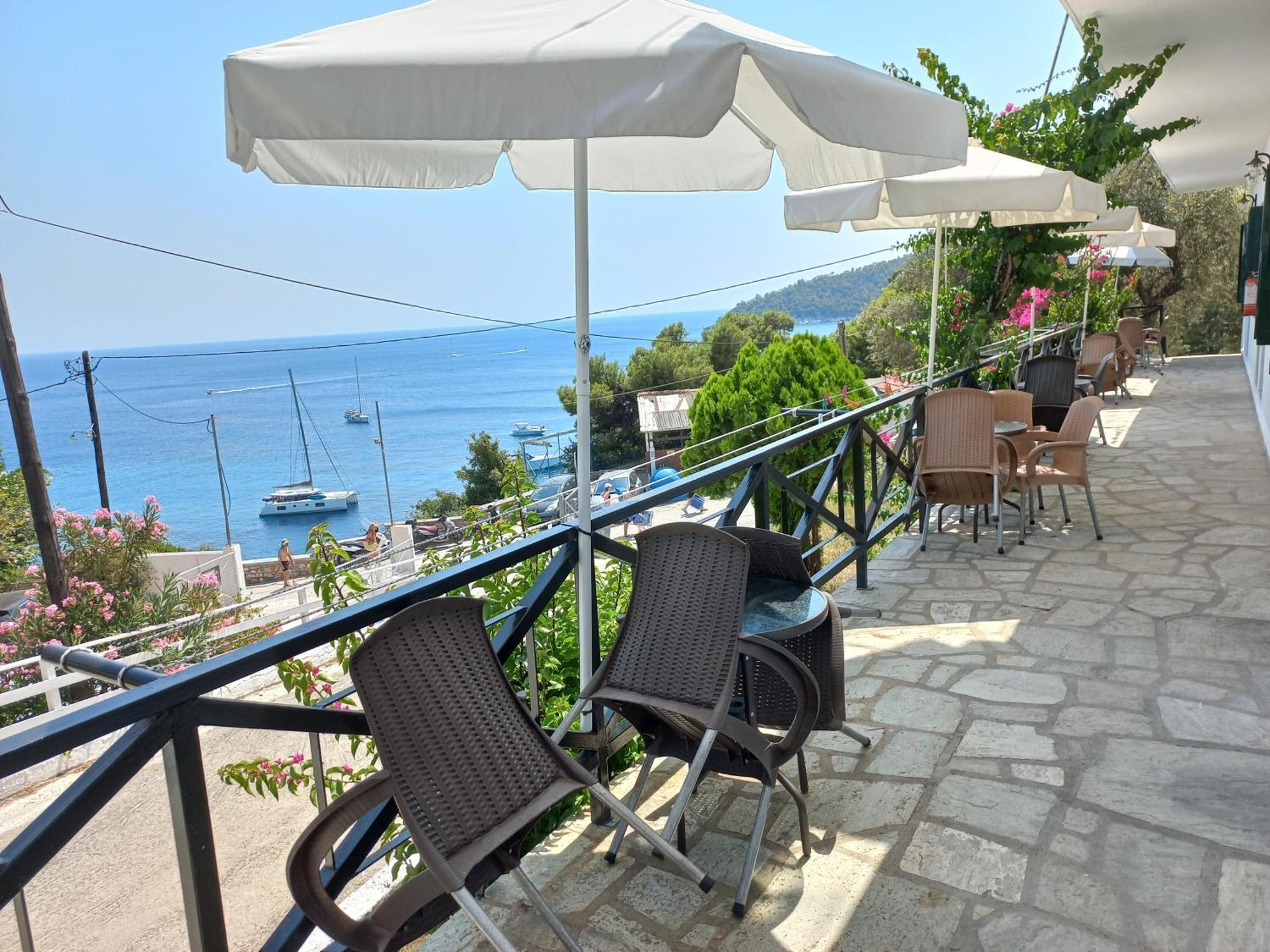 Stafylos Rooms Exterior photo