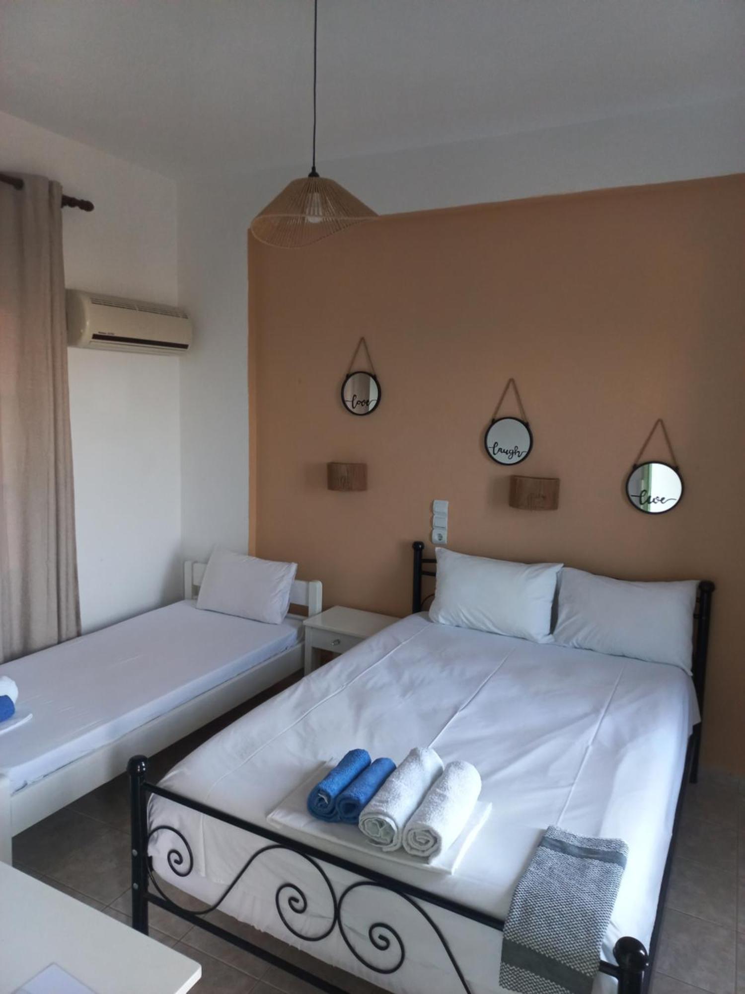 Stafylos Rooms Exterior photo